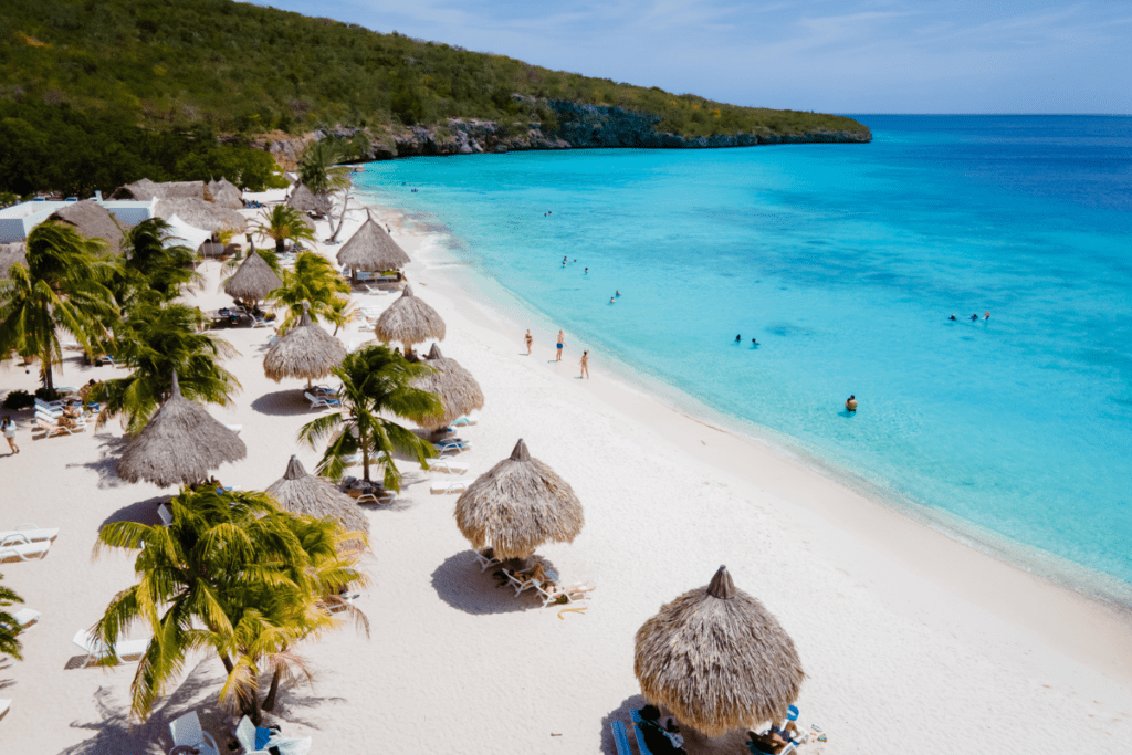3 destinos imperdíveis para fazer praia em novembro