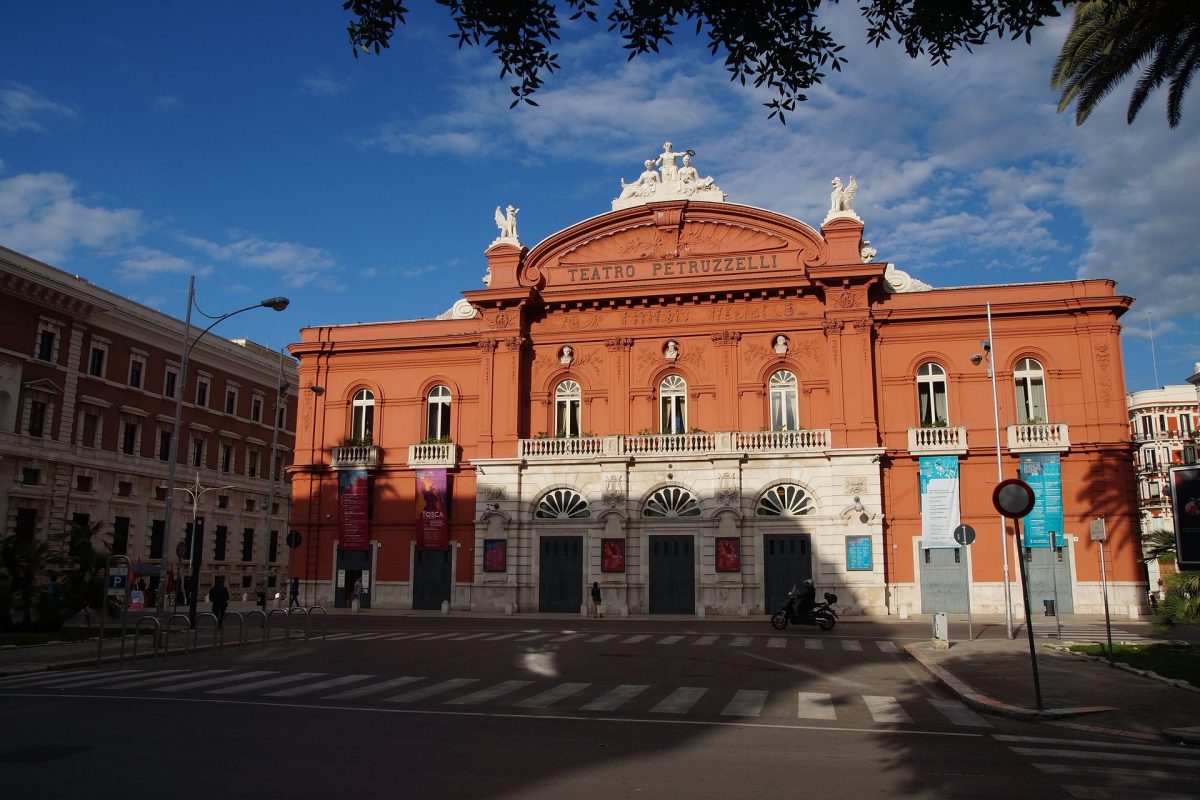 teatro petruzzelli