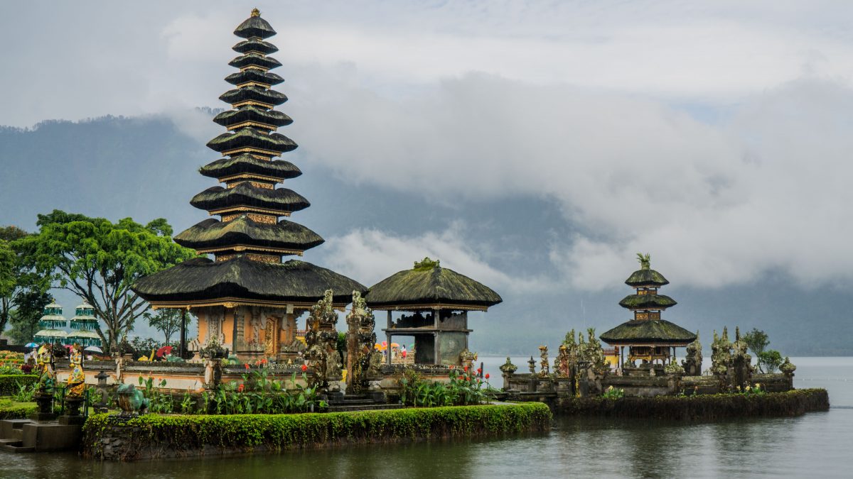 Visitar os templos em bali