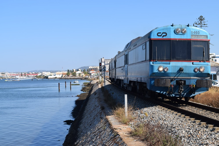 5 dos itinerários ferroviários portugueses mais bonitos