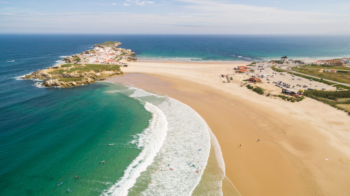 Surpreenda-se pelas 6 melhores praias da zona Oeste