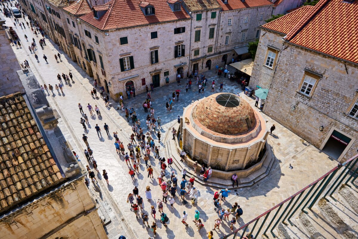 Stradun, a rua principal de Dubrovn