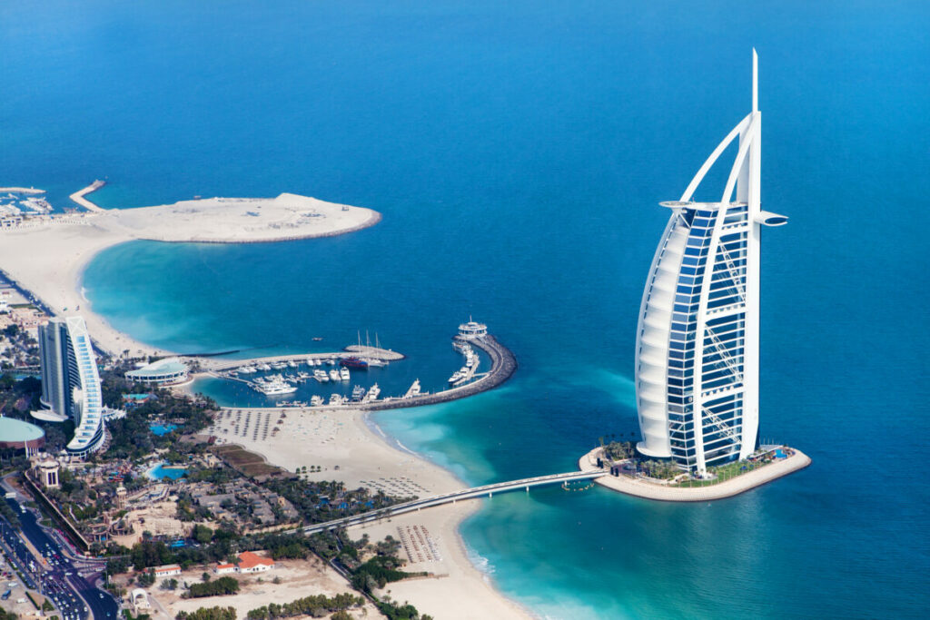 Dubai,,Uae,-,January,20:,Burj,Al,Arab,Hotel,On