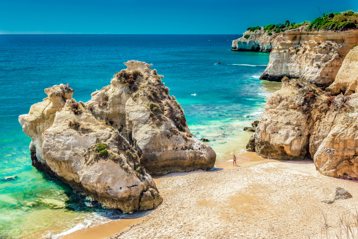 Praia dos Beijinhos - Praias Tranquilas no Algarve