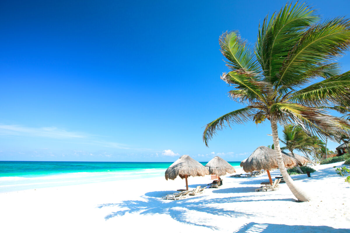 praias de areia branca no méxico
