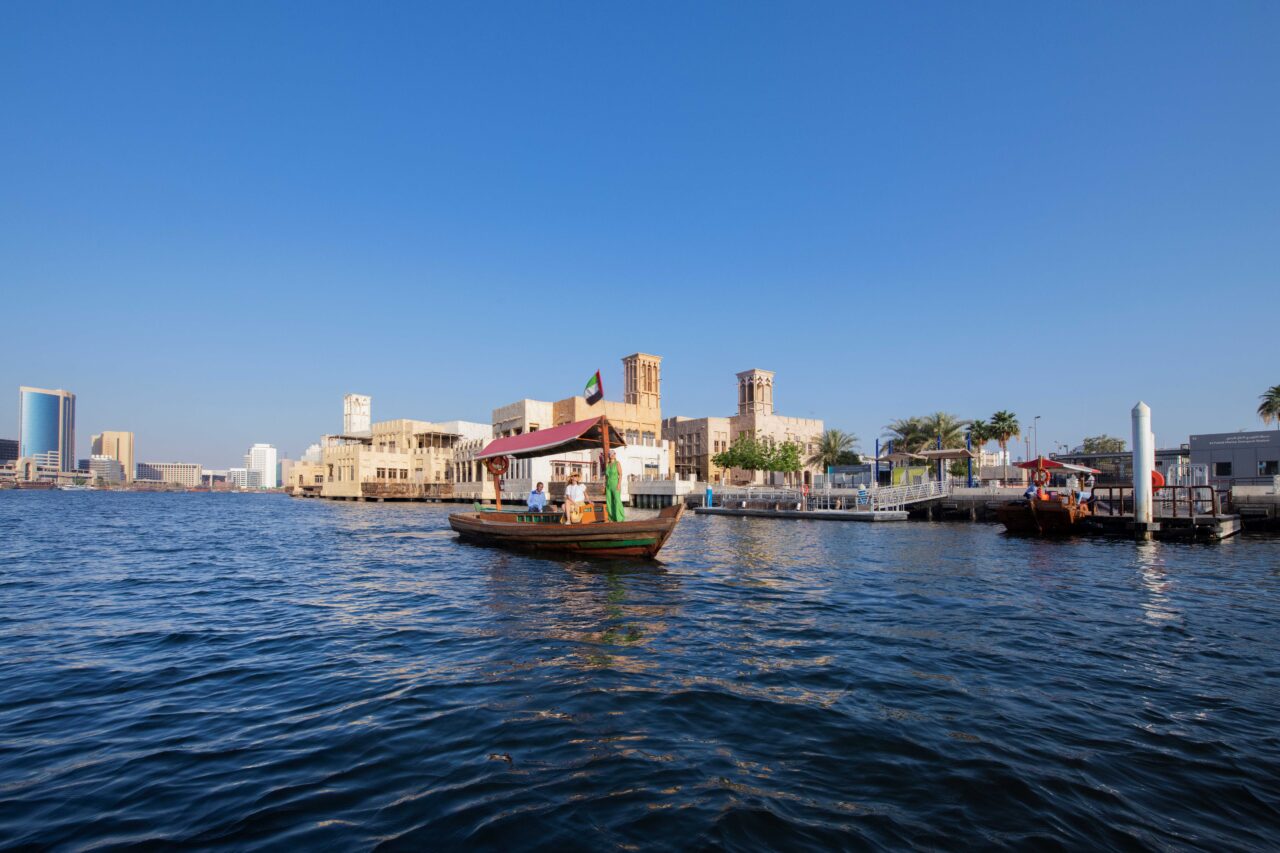 Abra no Dubai Creek / Foto by DET (Department of Economy and Tourism of Dubai)