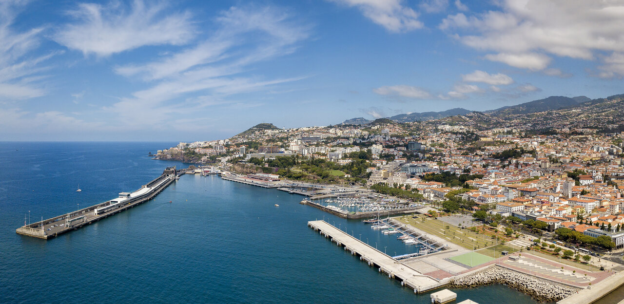 Vista aérea Funchal - Dicas de como viver o Funchal ao máximo