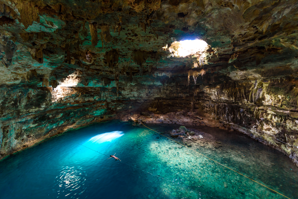 cenote samula, méxico