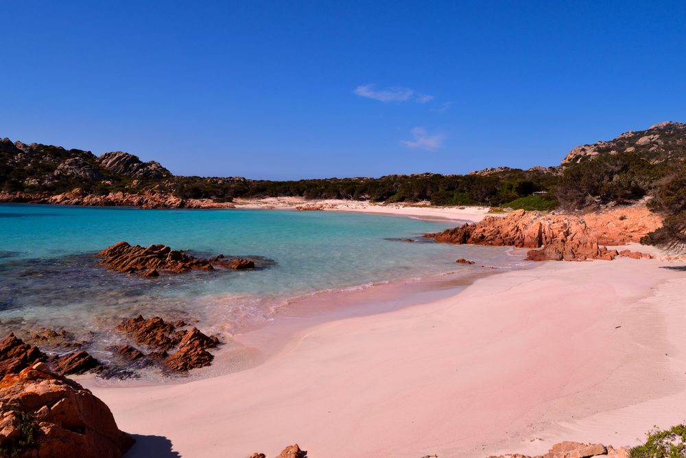 Spiaggia Rosa / Foto de Silentstock639 / Shutterstock