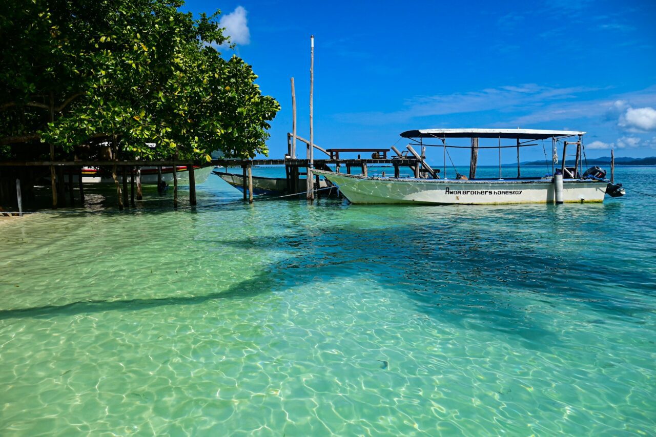 Barco em Raja Ampat