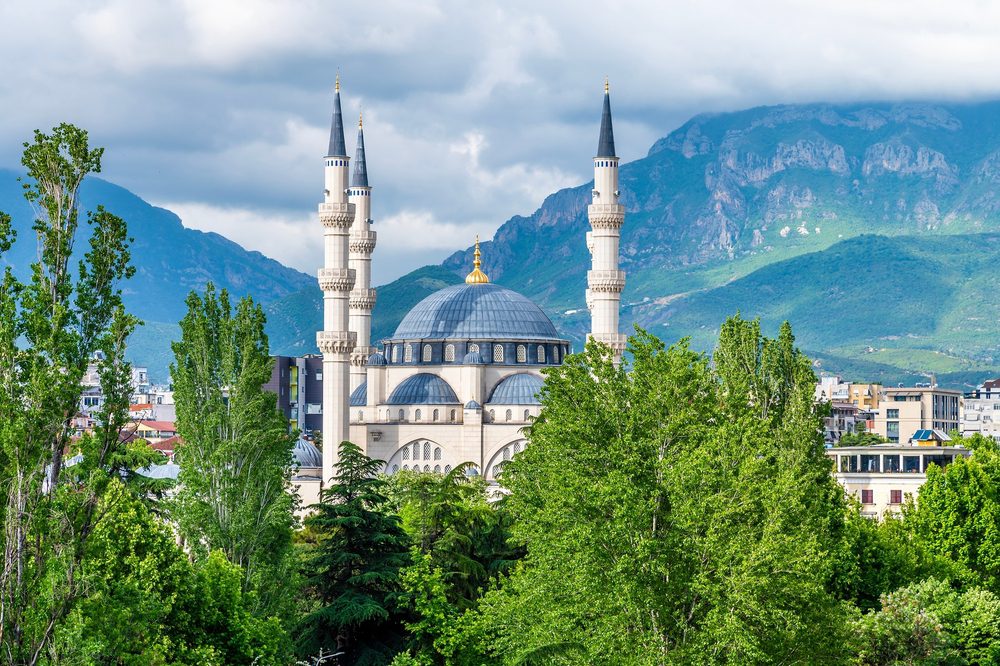 Tirana, Albânia, Cidades na Europa para aproveitar os feriados