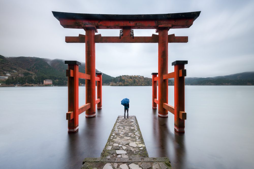 Torii no Lago Ashi, experiências únicas que só consegue viver no Japão