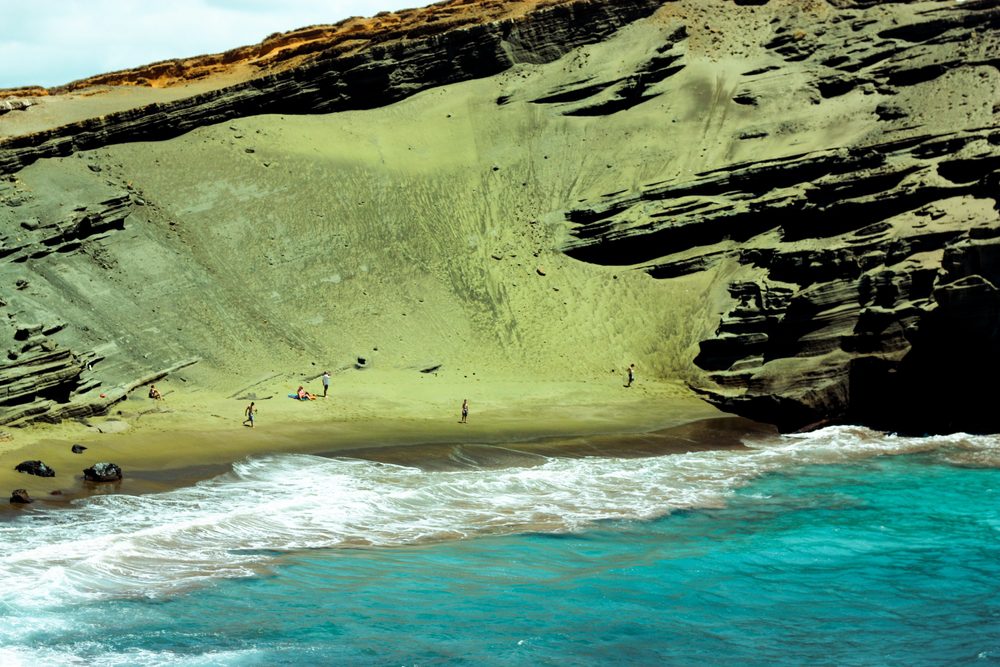 Praias verdes? Existem e são só 4 no mundo – descubra quais!