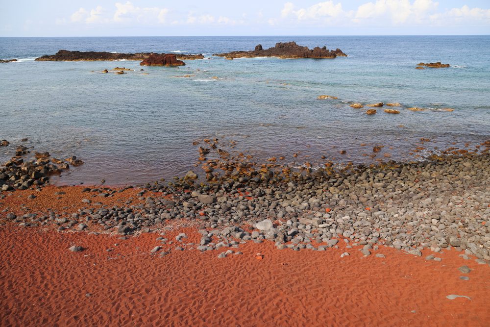 Praia do Barro Vermelho, Ilha Graciosa, Açores, Praias de areia vermelha