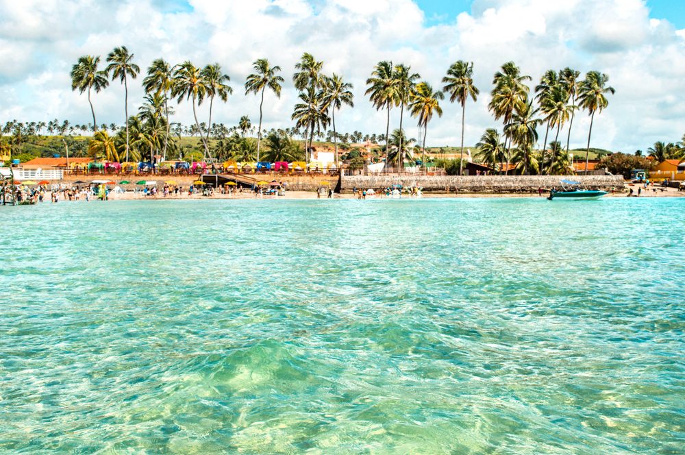 Maceió é a porta de entrada mais natural para a viagem.
