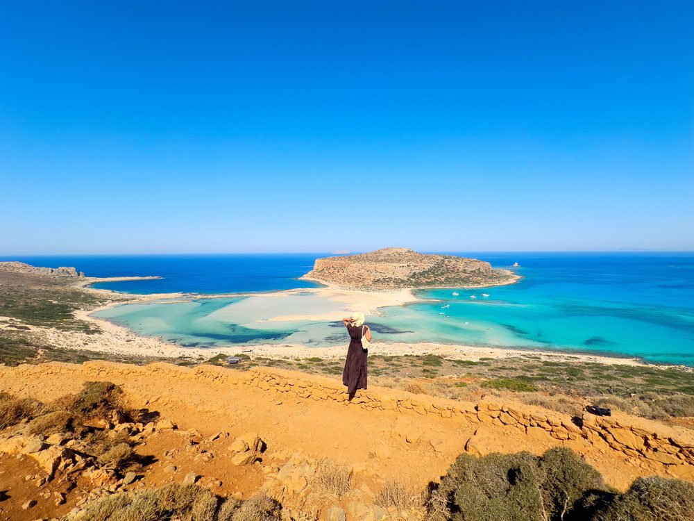 Creta parando em miradouros, vilas, praias e tavernas.