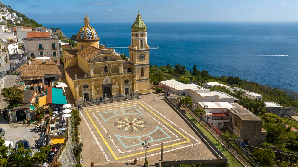 Praiano, Itália / Foto de Stefano Tammaro / ShutterStock