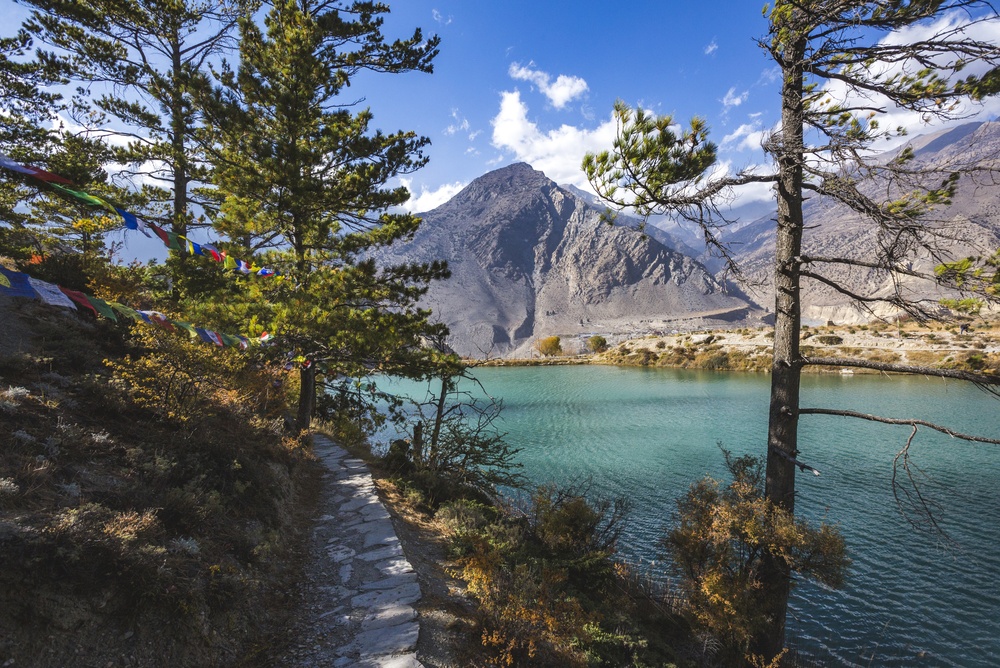 Lago Dhumba / Crazy nook / Shutterstock